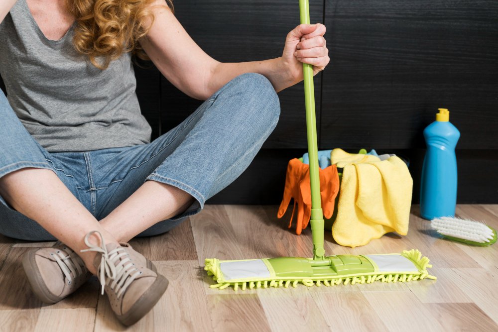 Errori da evitare nella pulizia del linoleum professionale