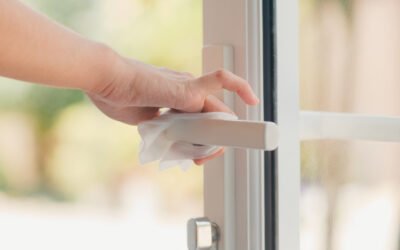 Come prevenire l’ingiallimento delle superfici in PVC negli ambienti comuni
