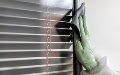 Pulizia delle tende tecniche negli uffici: dove si accumula la polvere e perché richiedono una manutenzione periodica